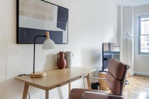 Blueground Murray Hill fitness center nr Bryant Park NYC-1939