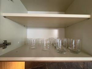 New Urban Stay Airport city center metro access