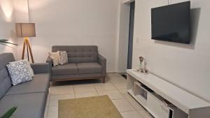 Sobrado Confortável para Família na Praia do Perequê Açú