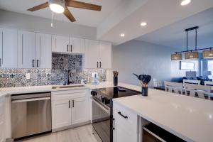 Sandy Cheeks by SeaBreeze Vacation