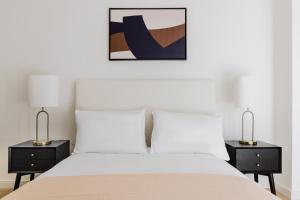 Blueground Chelsea rooftop pool nr High Line NYC-2142