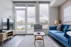 Blueground Lynnwood view nr Scriber Lake Park SEA-951