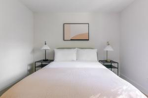 Blueground Shoreline West pool nr Shoreline Park SFO-2075