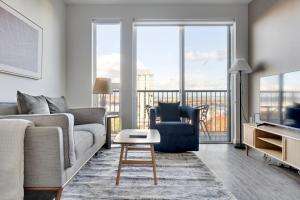 Blueground New Tacoma balcony nr Museum SEA-957