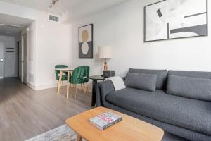 Blueground East Industrial pool nr Central Park SFO-2045