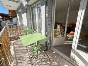 Appartement 95m2, Cœur dAurillac, Jusquà 5 pers