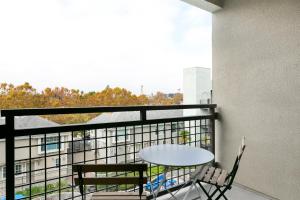 Blueground Diridon pool nr San Jose Museum SFO-2089