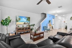 Free waterpark private heated pool near Disney