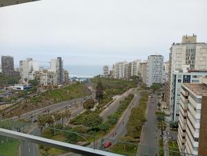 Large Oceanview Balcony Apartment in Miraflores