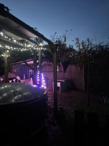 Four seasons with wood fuel hot tub Country retreat