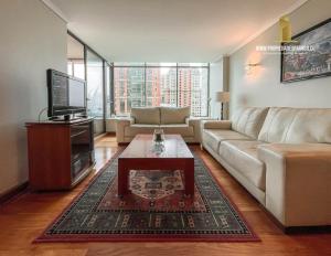 Departamento con Terraza, Vista al Mar y Piscina en Viña