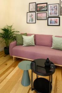 Discover Krakow Apartments - 8 Rakowicka St - Stylish Balcony Apartment with Netflix