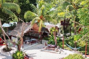 El Búho Bacalar Eco-Cabañas Hostal