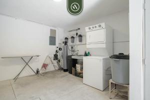 Amazing House in City Center - Rooftop - Skyline