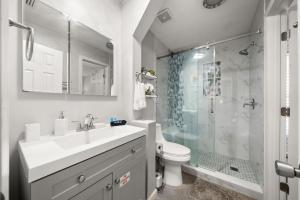 Coastal Getaway! Walk to Beach! Pools & Tennis! Pet Friendly! by Dolce Vita Getaways PCB