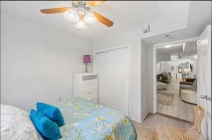 designer abode condo min to Manhattan in jersey city