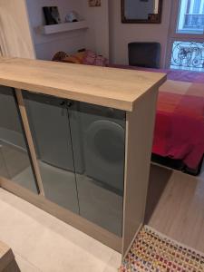 Cosy renovated little nest in historic MONTMARTRE