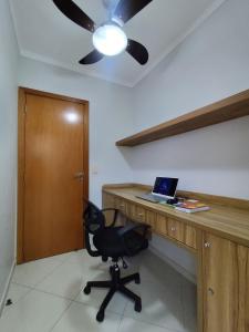 42-LS - APARTAMENTO ALTO PADRÃO 3 SUÍTES, VARANDA GOUMERT e HOME OFFICE - FRENTE AO MAR - ASTÚRIAS CANTO DAS GALHETAS