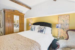 Beautiful, Pet Friendly Apartment - The White Lion