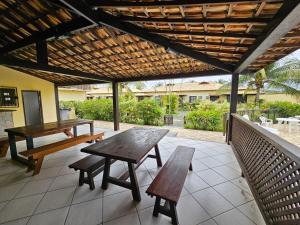 Apartamento com 2 suítes com ar condicionado, piscina, churrasqueira e sauna