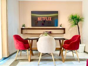 Urban Escape and Modern Comfort at Corniche