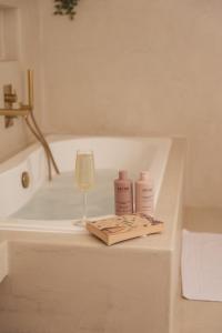 Countryside Retreat with hot tub