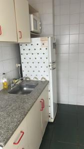 Mono Ciudad Marítima vista lateral