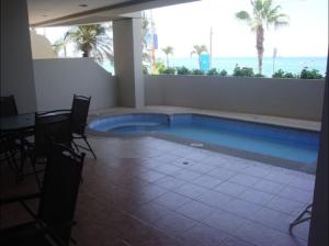 Encantador apartamento en Salinas con vista al mar