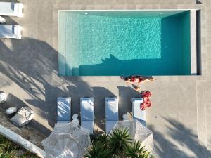 Villa "Kalli" with private pool - beachfront - Kalo Livadi