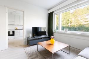 Cosy apartment with balcony, good transport connections.