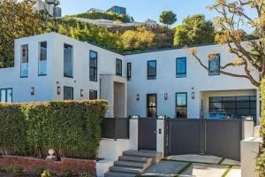 Sunset Plaza Luxury Masterpiece Villa