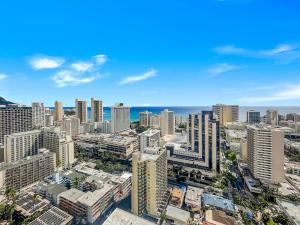 Two Amazing Views in One Spacious Condo Getaway