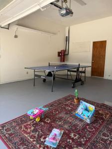 Newly Renovated Lakefront with Dock