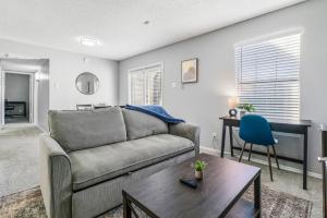 Fresh 2BR Escape with Pool and Fitness Amenities