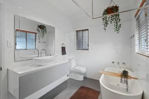 Bayview Bliss Brightwaters