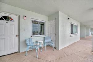 Martinique Cheer-Monthly-On the Sand