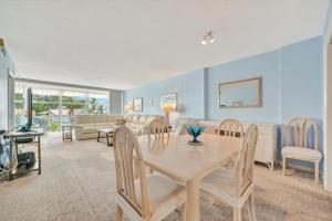 Martinique Cheer-Monthly-On the Sand