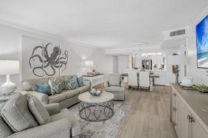 Beachside Two 4373