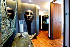 Luxurious 2 Bed Sloane Street Knightsbridge Flat