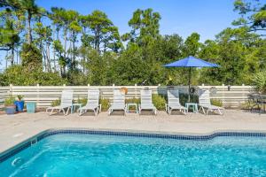 Salty Daze- Private pool & hot tub pet friendly family friendly