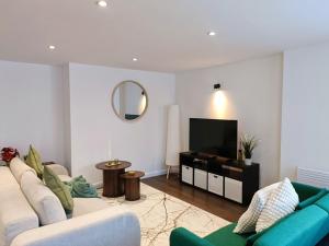 Old Town Escape - 2 Bedroom Apartment Sleeps 6