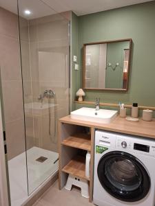 LES ANGES - studio 4 Personnes entièrement rénové -départ skis aux pieds