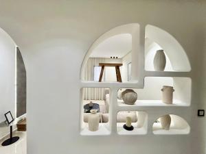 Modern Beachside Condo - Walk to shore