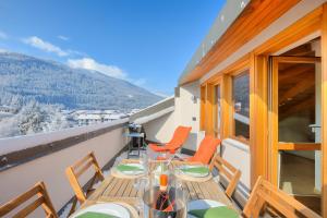 Sunny Penthouse - Happy Rentals