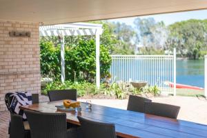 Waterfront - Kolora Lake House - Oceanstays