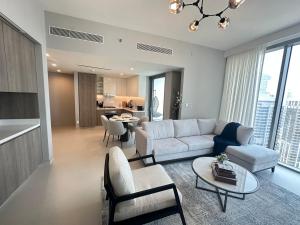 Royal suite at Liv marina views