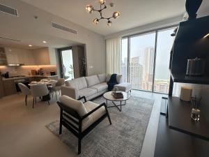 Royal suite at Liv marina views