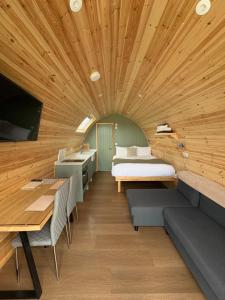 LUXURY POD - Hidden Hills Waterville Farm