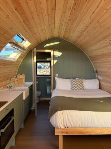 LUXURY POD - Hidden Hills Waterville Farm
