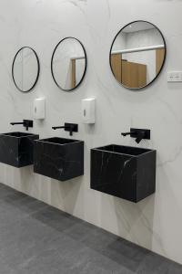 Capsule Hostel Perth - note - Valid passport required to check-in